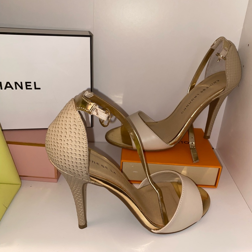 Chinese Laundry nude heels - Picture 2 of 6